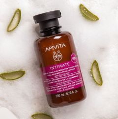 Apivita Intimate Lady Gentle foam cleanser protects from dryness 200ml - Gentle Cleansing Foam for Sensitive Area for Dryness Protection